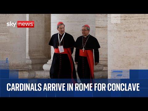 Cardinals arrive at Vatican before start of conclave