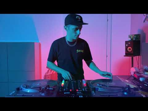 Gemini X DJ Ale TT-4000 and PMX-10 Mix Demo