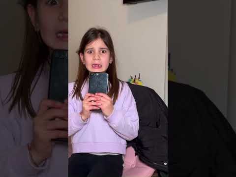 Aurora ha paura delle bulla ma Laura la salva! #shorts