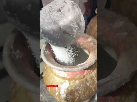 बड़े से बड़ा celebrity इनकी लस्सी जरूर पीता है #ytshorts #foodshorts #food #dillistreetfood #delhi