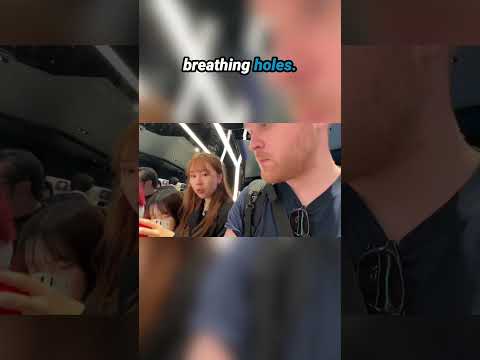 I Stayed a Week in a Japanese Capsule Hotel (With Blindness)