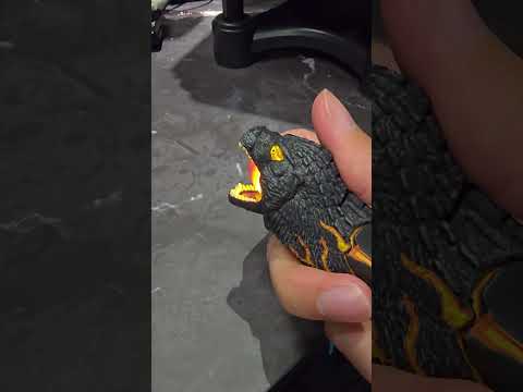 這隻哥吉拉怎麼不太一樣!?