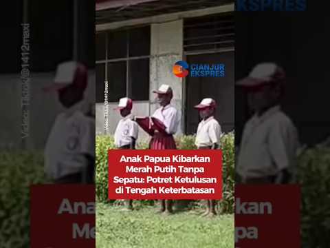 Anak Papua Kibarkan Merah putih Tanpa Sepatu, Potret Ketulusan di Tengah Keterbassan #shorts