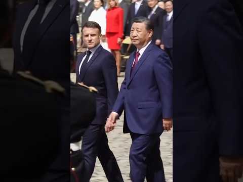 Xi Urges Macron to Help China Avoid a ‘New Cold War’