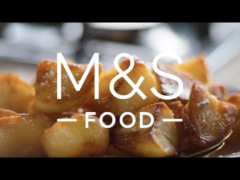 marksandspencer.com & Marks and Spencer Promo Code video: How to cook the perfect roast potatoes! | Tom Kerridge's Ultimate Christmas Hacks | M&S FOOD