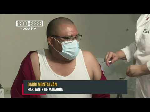 Nicaragüenses se continúan inmunizando contra el COVID-19