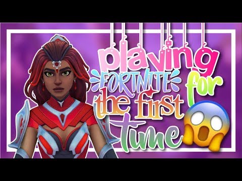 Playing Fortnite For The First Time (I sound like a boy apparently) || Pinkie