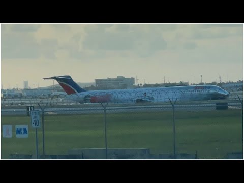 Accidente aéreo en el aeropuerto de Miami: Avión de Red Air se incendia en la pista