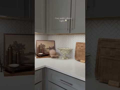 Under the cabinet lights 🤍😍 #CabinetLights #kitchenlights #KitchenHacks #homelighting