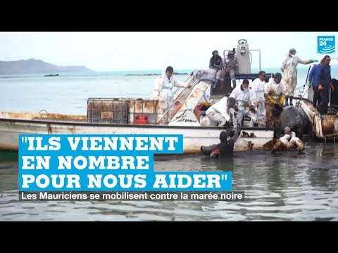 Île Maurice : une armée de volontaires à pied d’œuvre pour lutter contre la marée noire
