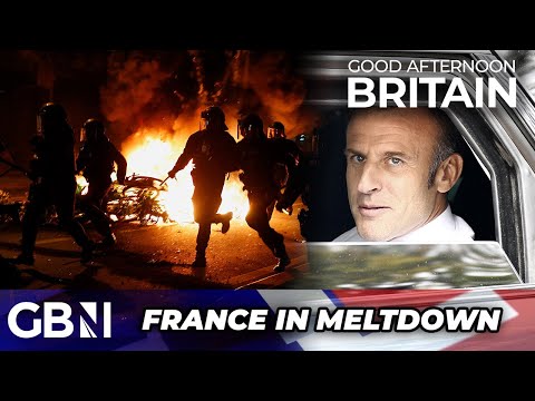 France in MELTDOWN: Country to be without government 'for MONTHS'