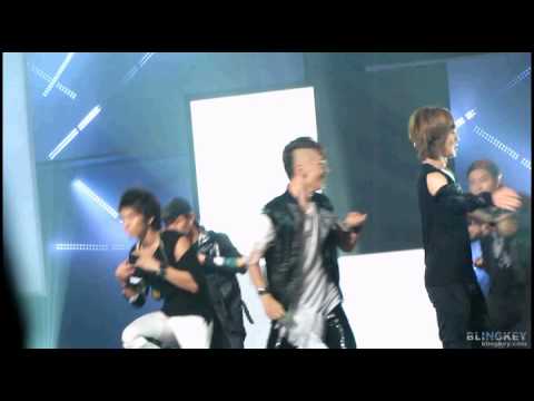 [fancam]100731 Music Core03-Key 差點親到泰民-1
