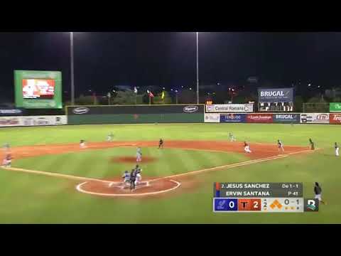 La tercera de los llegó por infield de jesus Sanchez, con las bases llenas