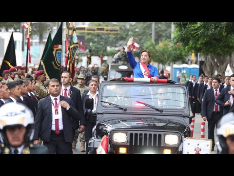 Fiestas Patrias: Presidenta Dina Boluarte llega al desfile