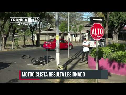Irrespeto a señal de alto provoca accidente entre taxi y moto en Managua - Nicaragua