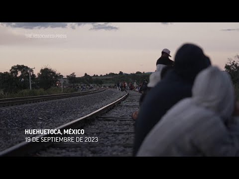 Operadora ferroviaria mexicana detiene trenes por migrantes heridos