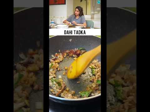 Tangy dahi with a spicy tadka twist – cool, creamy & full of flavor!🌶🥄 #foryou #recipe #dahitadka