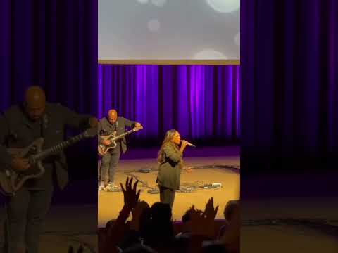 PRA SEMPRE SANTO, SANTO, SANTO ❤️ Algarve/Portugal 📍 #GabrielaRocha