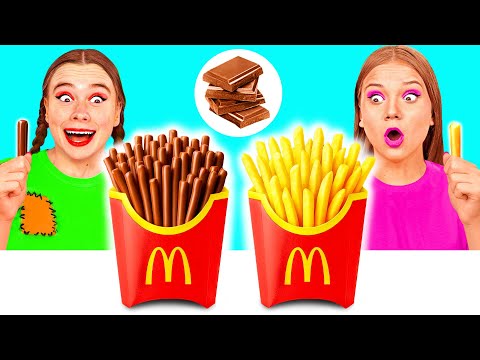 रियल फ़ूड बनाम चॉकलेट फ़ूड चैलेंज | मजेदार स्थितियां