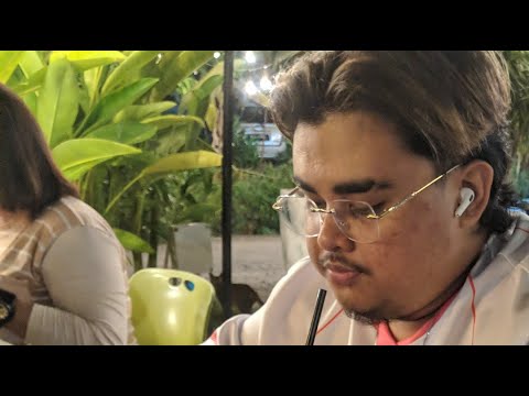 mari masuk . tempat cantik, banyak gadis² muda. jom layan muzik .