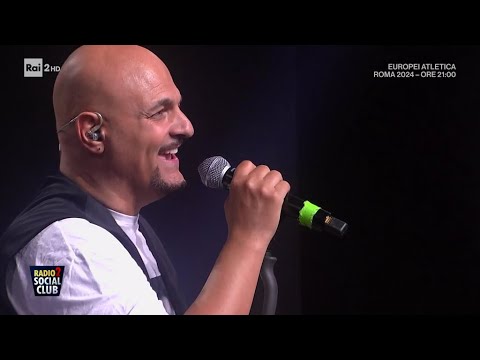 Eiffel 65 con "Blue" - Radio2 Social Club 12/06/2024