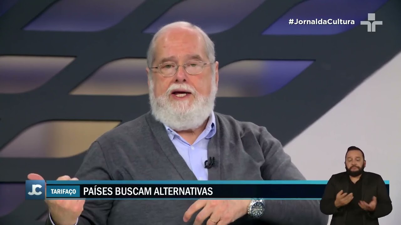 Gonzalo Vecina Neto, comenta sobre as grandes mudanças no processo de produção e trocas globais