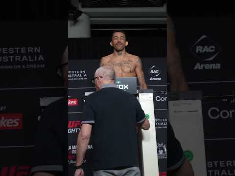 Carlos Prates is the first to weigh in 🚨 #ufcperth
