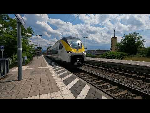 DB Regio 463 083 departs from Emmendingen