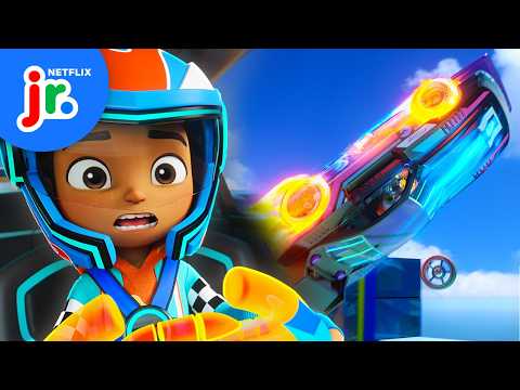 Runaway Wheel in Hot Wheels City! 🛞 Hot Wheels Let's Race | Netflix Jr