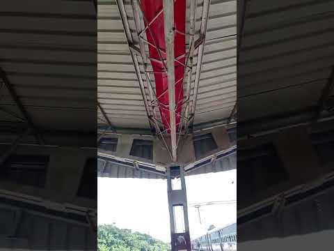 फुलवारी शरीर स्टेशन के इस शेड में फैन नहीं है