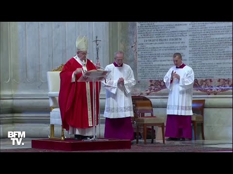 Coronavirus: le pape François célèbre la messe des Rameaux dans une basilique Saint-Pierre vide