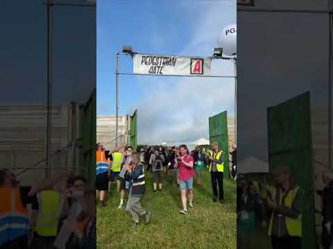 #Glastonbury #festival opens its doors to the public
