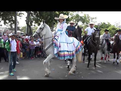 Caballistas participan de hípico en saludo a las fiestas agostinas de Managua
