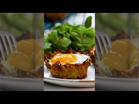 How to make hash brown baked egg bowls ?