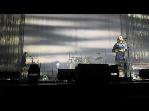 Mitski, “When Memories Snow” Live