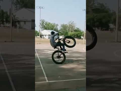 #cyclestunt #shortsvideo