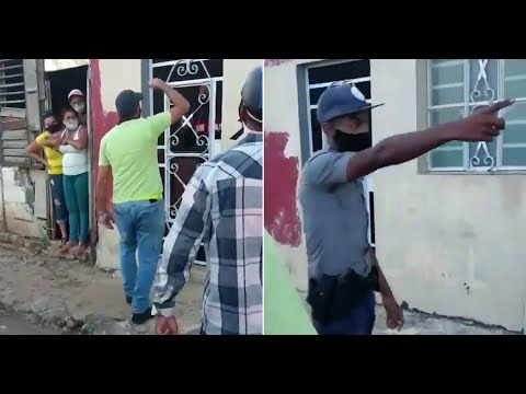 Agente de la seguridad del estado agrede a cubano ante la mirada de la policía