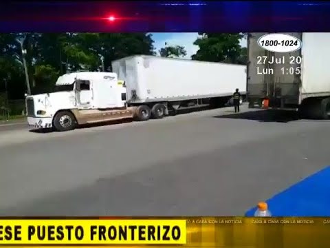Nicaragüenses varados en Peñas Blancas desbloquean el paso para los vehículos pesados