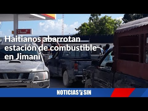 Haitianos abarrotan estación de combustible en Jimaní