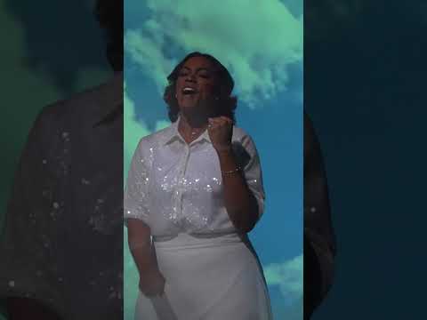 Ele vem! ❤️‍🔥🙌 Assista em breve “Jesus Voltará”, novo clipe da Elaine Martins