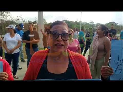Protestan en Soto, La Vega, autopista Duarte: exigen construccio?n de un retorno