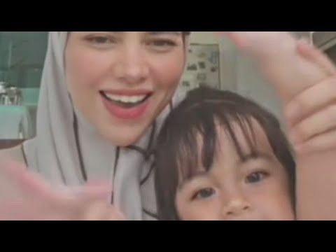 Datin Alyah || Mummy & Zara