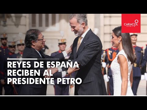 Reyes de España reciben al presidente Petro en el Palacio Real