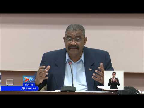 Discuten anteproyectos de leyes por autoridades gubernamentales y del sector jurídico en Cuba