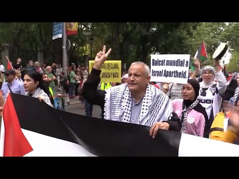 Pro-Palestinian march in Madrid ahead of October 7 anniversary