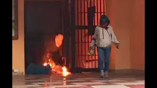 Protesta por presuntos casos de acoso sexual contra docente de la UIS terminó en disturbios