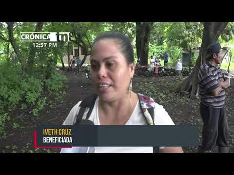 Emprendedoras reciben bonos de cerdas en la Isla de Ometepe - Nicaragua