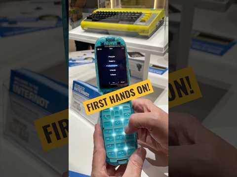 Exclusive: First OS Walkthrough - Commodore Callback Flipphone #beta #gamescom #y2k #digitaldetox