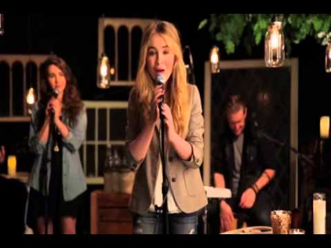 Sabrina Carpenter - Silver Nights (Video)