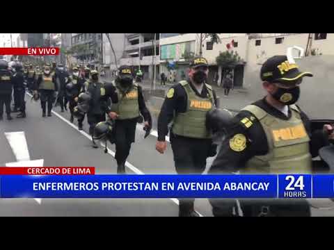 Cercado de Lima: Enfermeros y doctores protestan en avenida Abancay